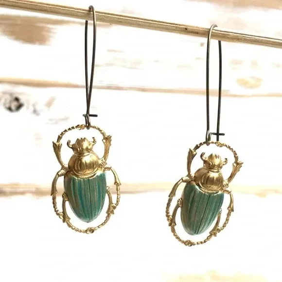 Vintage Gold Scarab Green Beetle Dangle Earrings - Picture 2 of 11